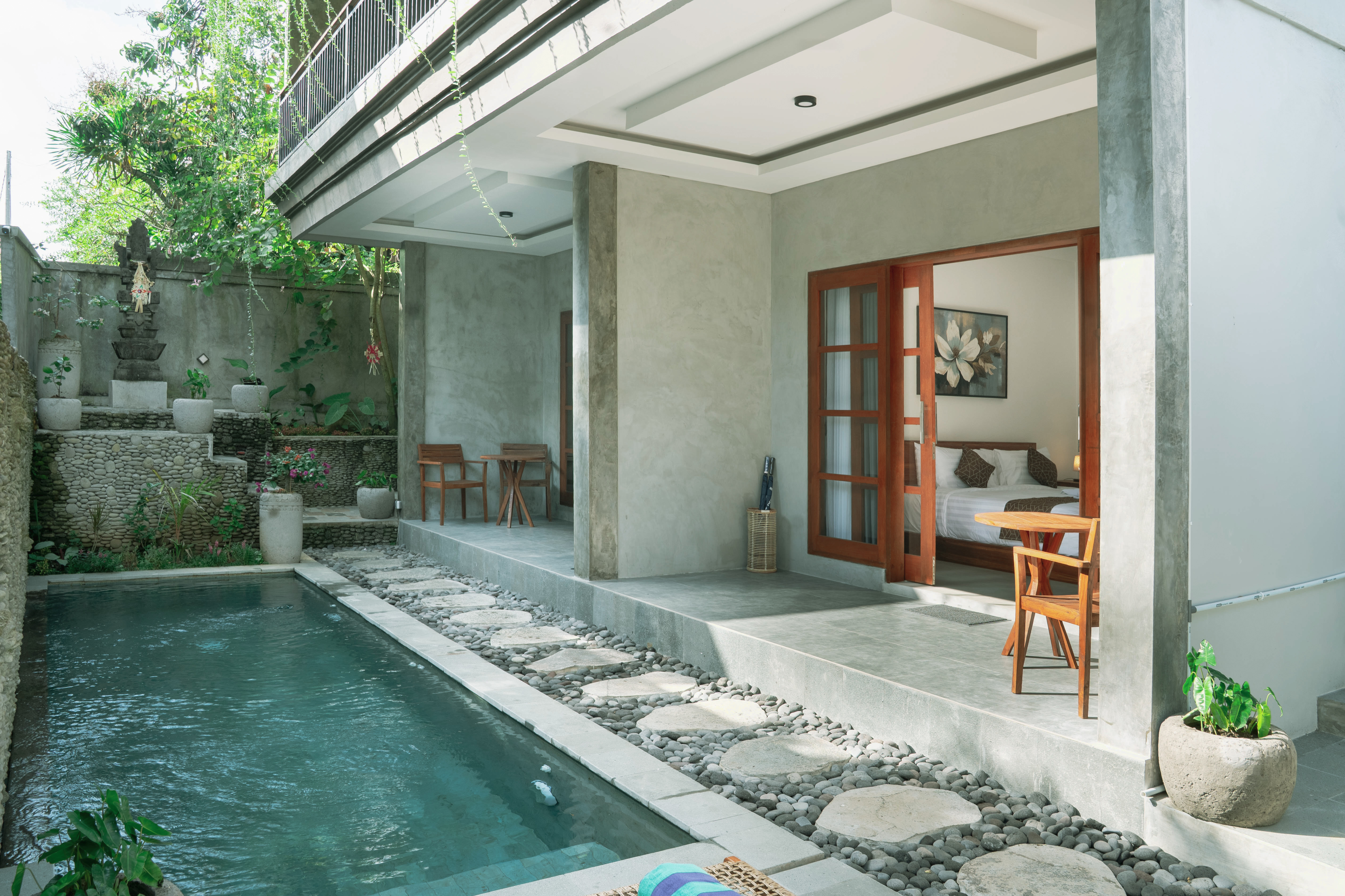 Garden Patio & Pool Deck Access