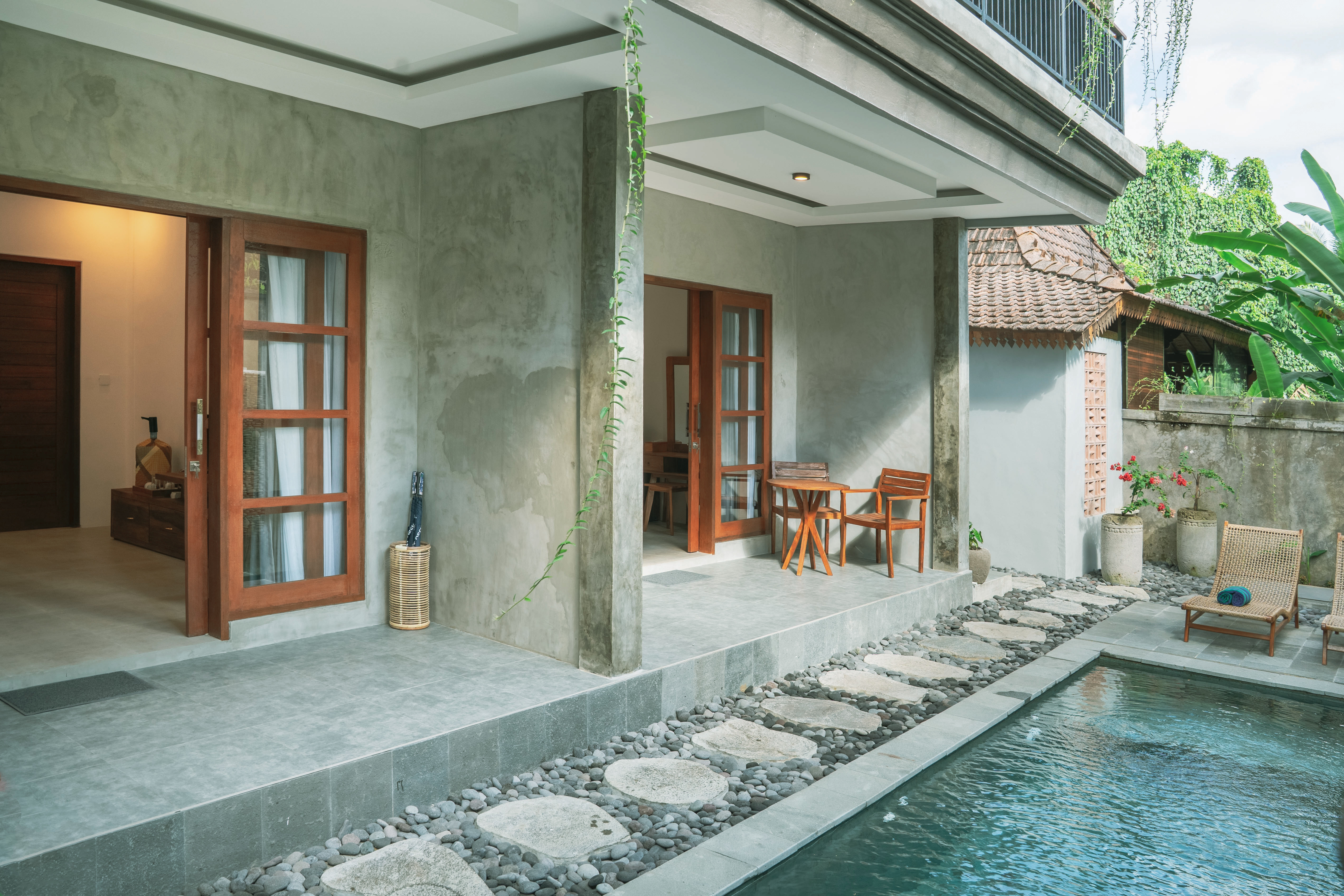 Guesthouse Ground Floor Pool View Room