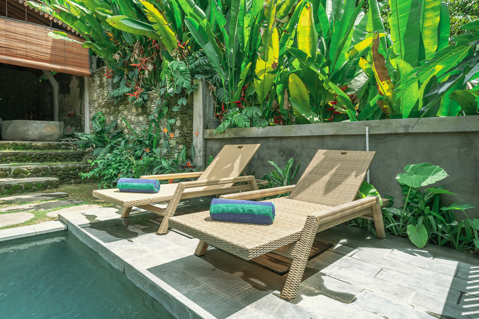 Sun Deck & Loungers