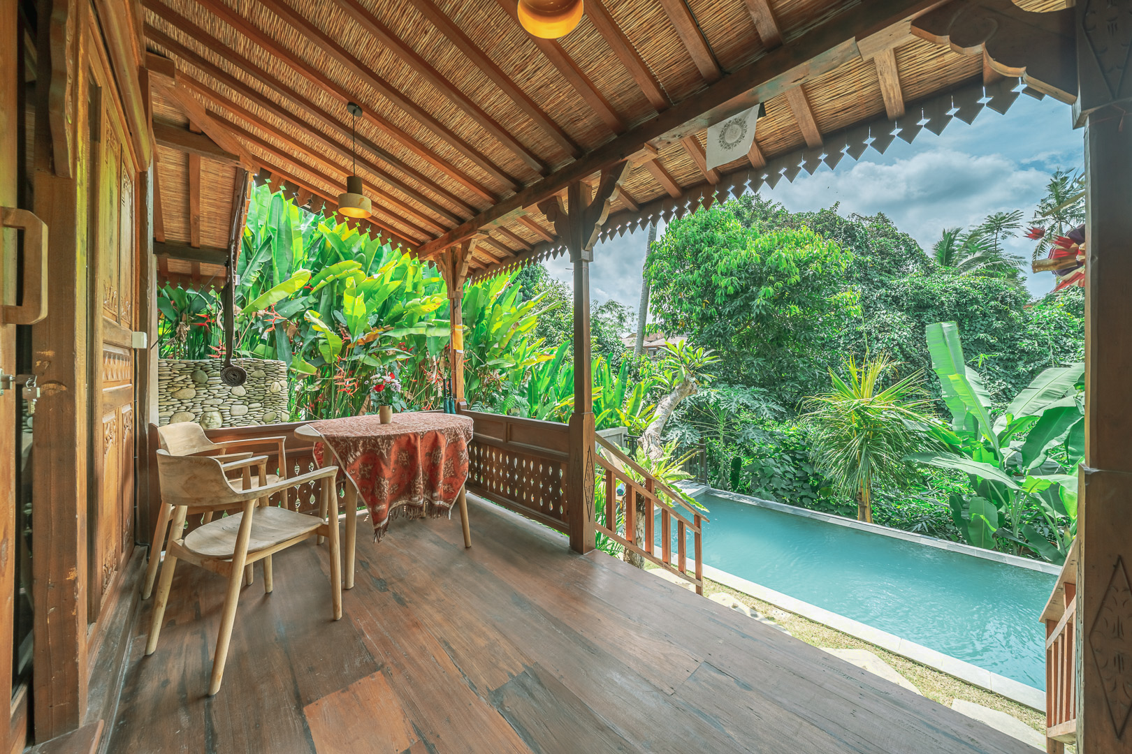 Private Poolside Dining